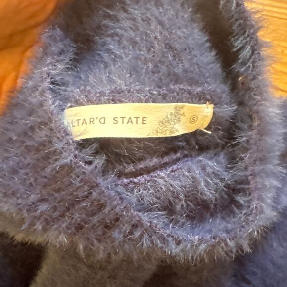 Altar'd State blue fuzzy mock neck cropped oversized sweater SIZE S - Picture 4 of 5